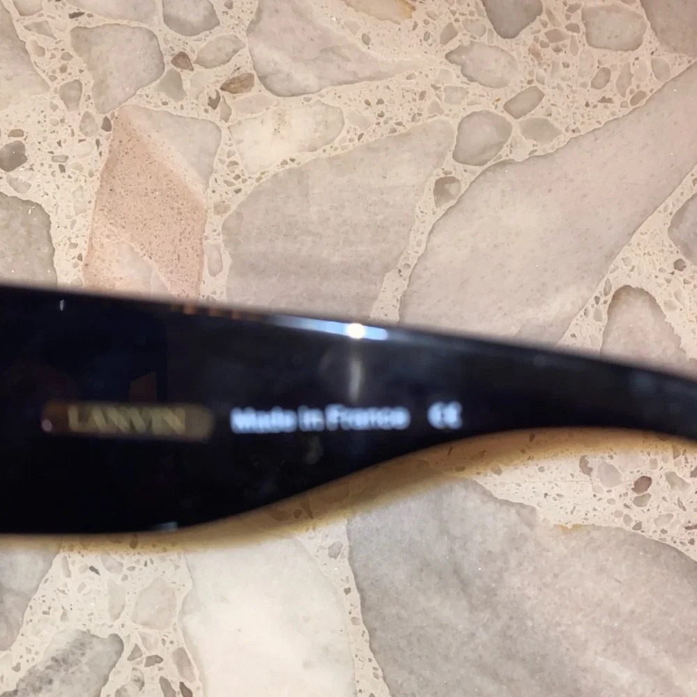 Lanvin  Black Avatar Sunglasses make in France - Picture 6 of 10